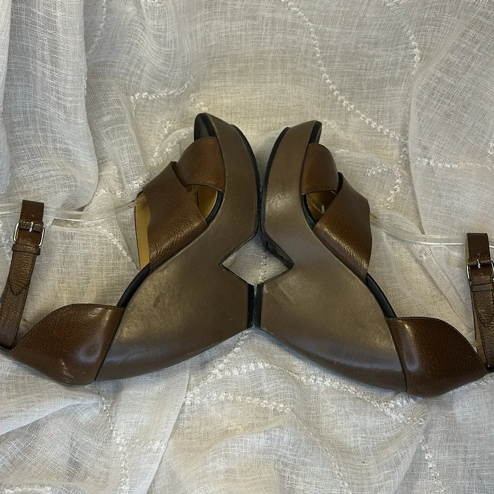 Balenciaga Elegant Brown Wedge Sandals w/box - Picture 8 of 15